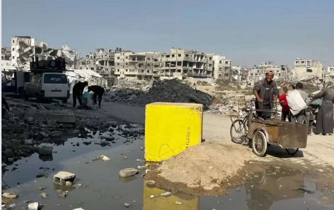 الخط الاصفر..تحول بالنسبة لآلاف الغزيين  إلى مصدر خوف دائم يهدد حياتهم وأرزاقهم